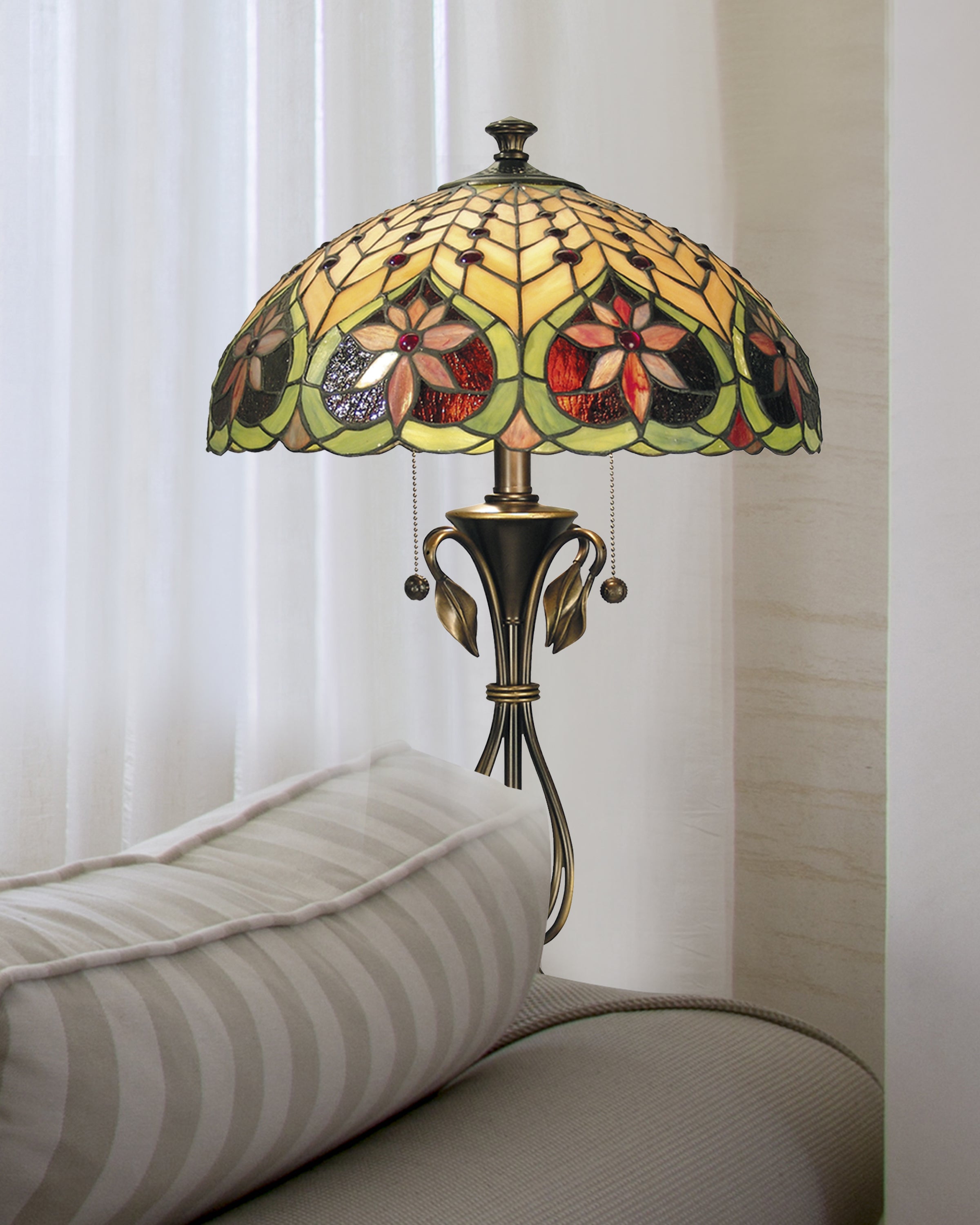 Dale Tiffany Leilani Table Lamp