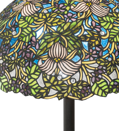 Meyda Tiffany Trillium and Violet Floor Lamp - Stained Glass Trillium and Violet Floor Lamp Shade Closeup